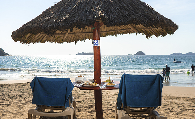 Beach Club and activities at Pacifica Resort Ixtapa